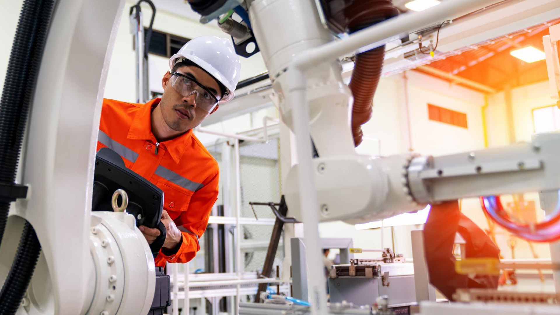 Produção Industrial Brasileira Cresce em Fevereiro e Reforça Sinais de Retomada em 2026